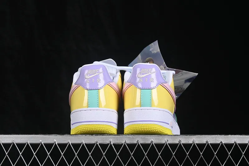 All categories Nk Air Force 1 Air Force series Nk Air Force 1 Low Air Force low-top Nike Air Force 1'07 Low patent leather color matching Air Force 1 low-top casual sneakers IQ9706-701